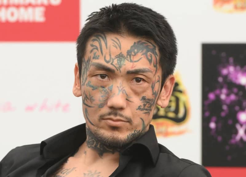 「龍が如く感がすげぇ！」BDアワード　瓜田純士の激シブ黒スーツ姿が反響「眼福」「こんな似合う人…