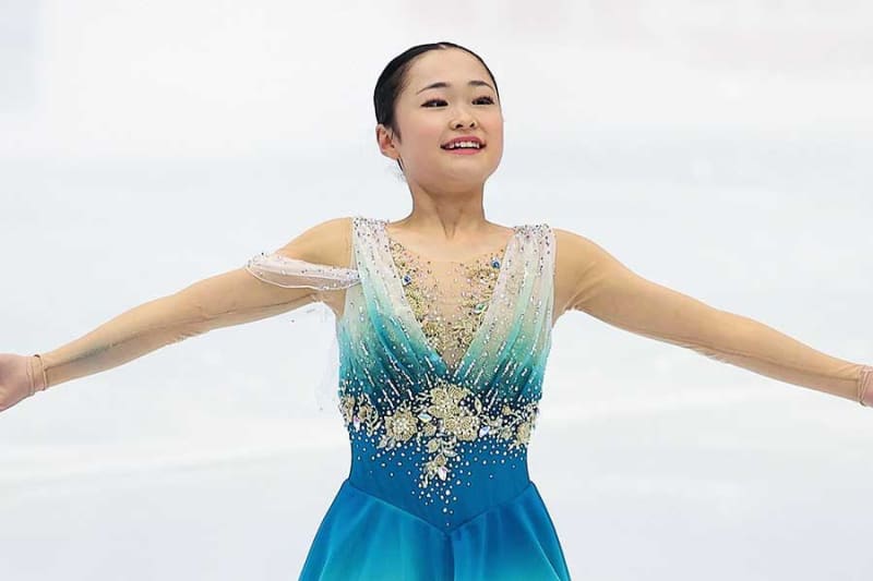 Chinese gift that brought smiles to Japanese athletes on figure skating podium becomes a hot topic Local fans envy, saying “I want it too”