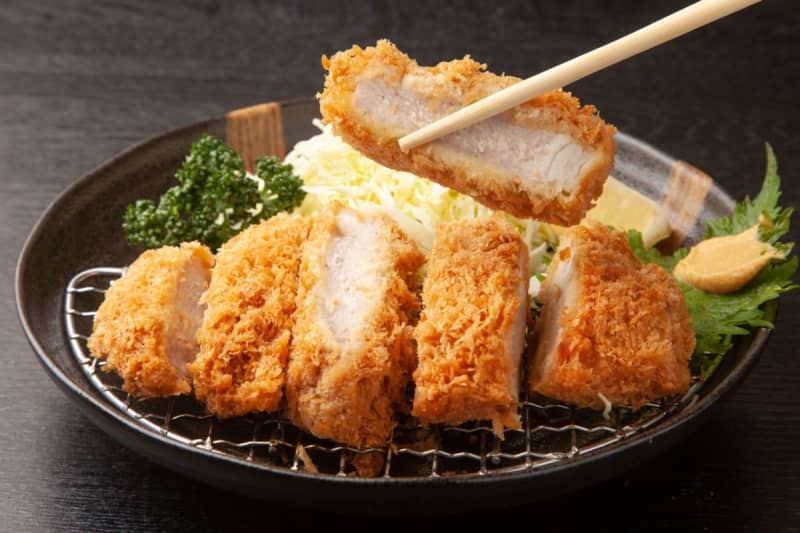 [Oishinbo] “Okay, students, let’s have some tonkatsu…” → We actually have the financial power to eat tonkatsu any time we want…