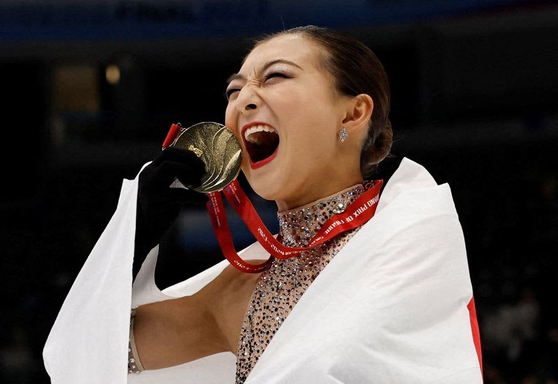 Figure = GP Final Women's Sakamoto wins, Men's Uno 2nd