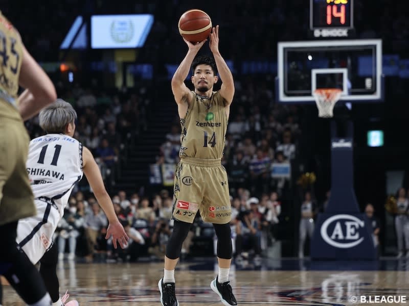 Ryukyu rebounded from a 2-point deficit in the last two minutes to achieve a dramatic come-from-behind victory...Ryuichi Kishimoto scored 12 points in the fourth quarter