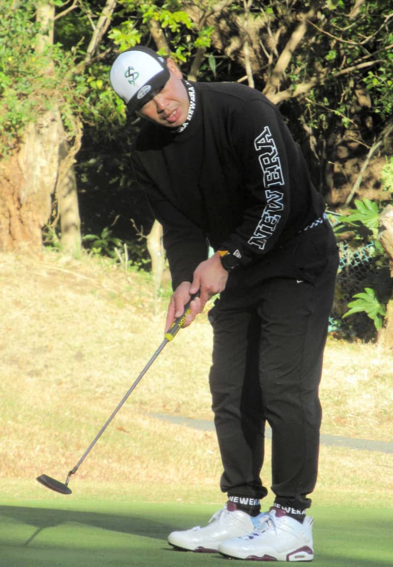 巨人・阿部監督　ドラ1西舘にゴルフのすすめ「ランニングすれば自主トレ代わりに」
