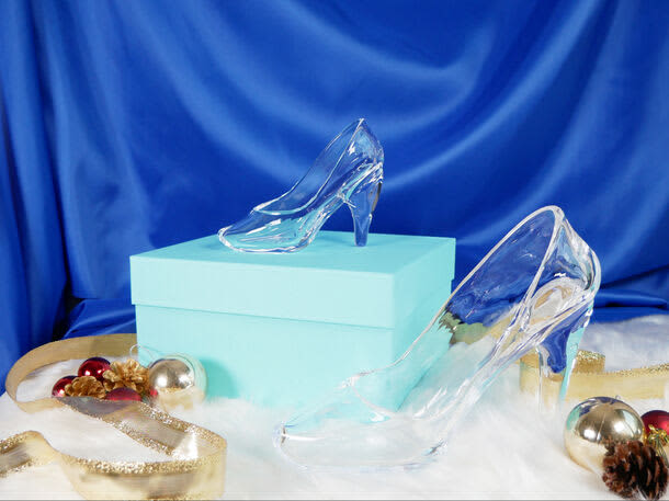 “Everyone can be like Cinderella” Emma, ​​the glass shoes that you can really wear, has released 16 limited pairs of “Emma child size (3cm)”…