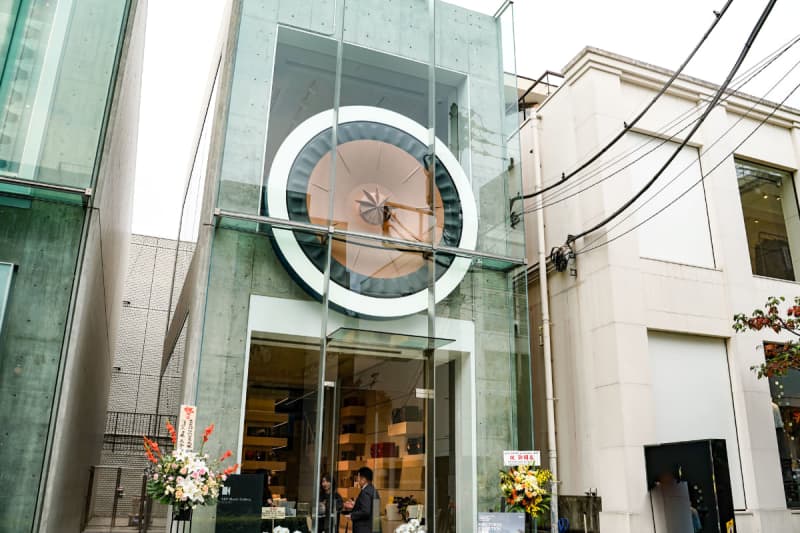 I went to the huge Uni-Q speaker "KEF Music Gallery Tokyo" in Aoyama