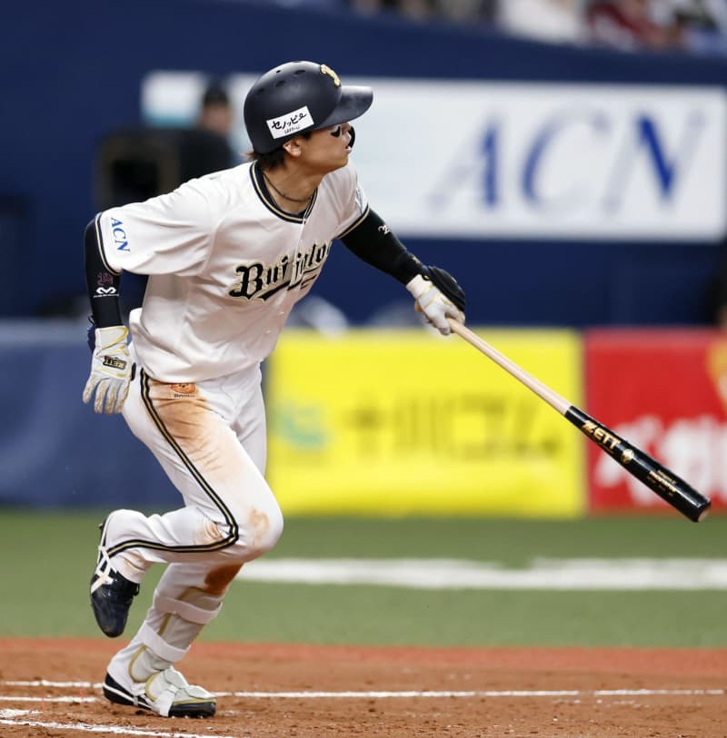 サヨナラサヨナラサヨナラ おりほー #大逆転 #サヨナラ #勝利のハイタッチ #太田椋