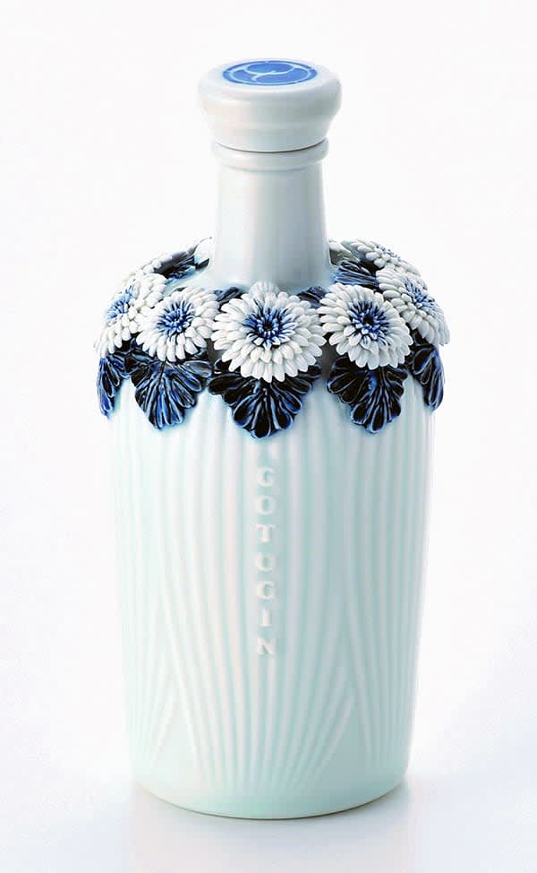 調合100回記念ジン 500mL入り100万円、白磁ボトル限定100本 五島つばき