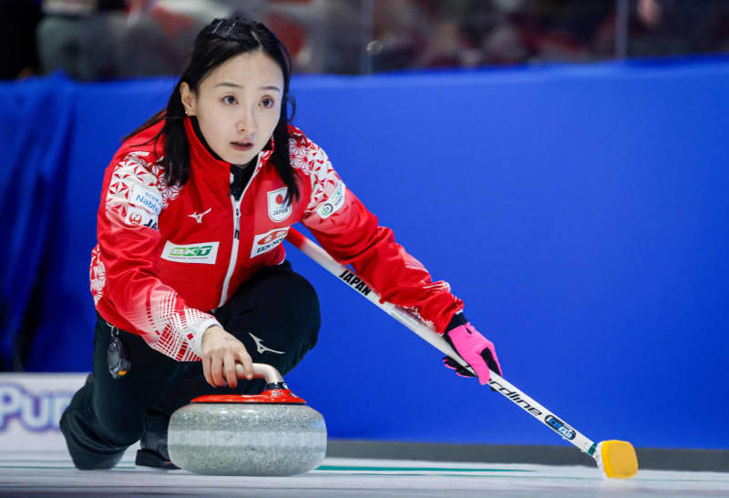 日本代表ロコ・ソラ－レ白星発進 カーリング女子世界選手権 | NEWSjp