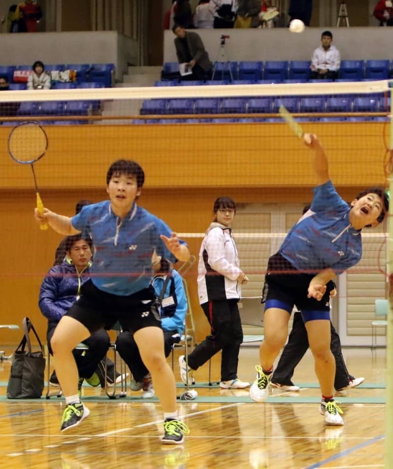 女子バドミントン部 東海ih 学校対抗で初戦突破 甲斐清和高等学校 学校法人伊藤学園