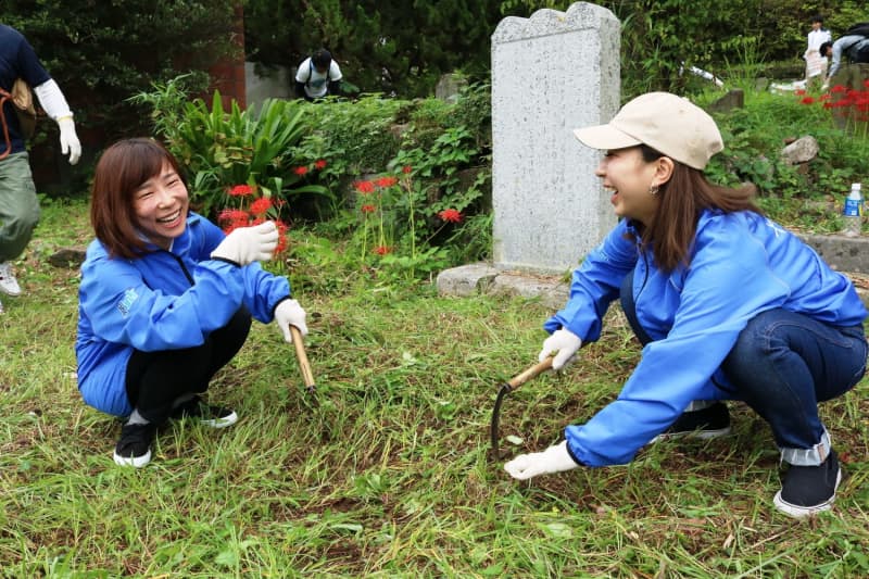 書籍・売切絶版】時の流れを越えて ー長崎国際墓地に眠る人々ー 