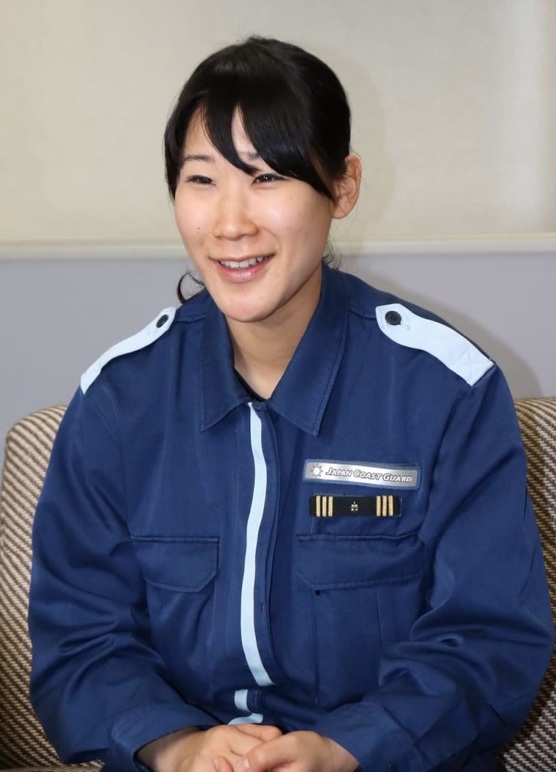 女性の制圧指導官誕生 佐世保海保 坂口由依さん 長崎新聞