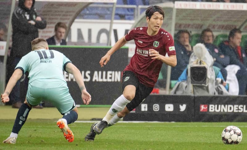 原口 長谷部はフル出場 サッカーのドイツ1部 共同通信