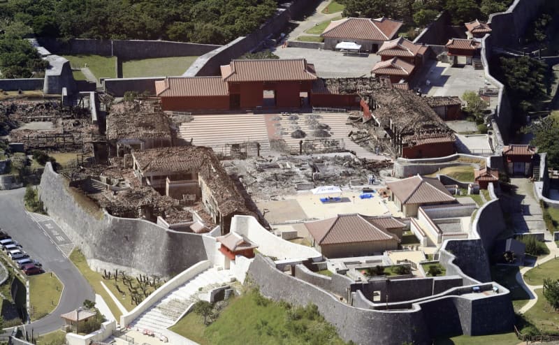 「首里城火災」の画像検索結果