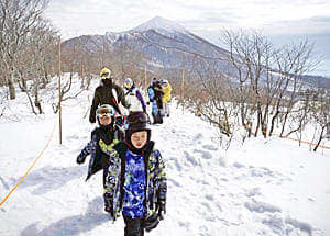 「雪上徒歩ルート」開通！　アルツ磐梯と猫魔スキー場をつなぐ