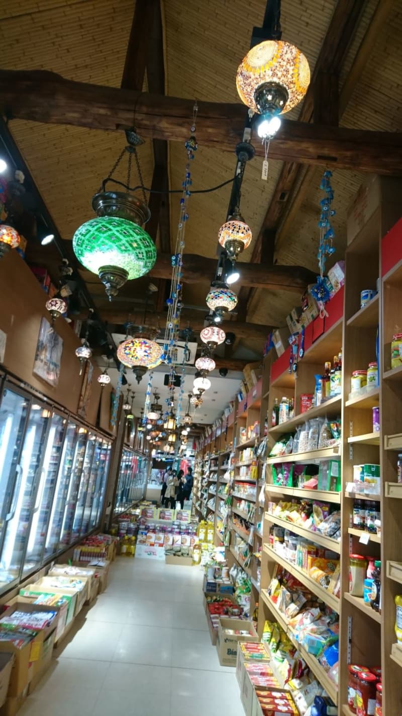 可愛い照明とカラフルな食器を大須で発見 ハラルの食材や雑貨の Kaserya 名古屋の中心で大須を叫ぶ