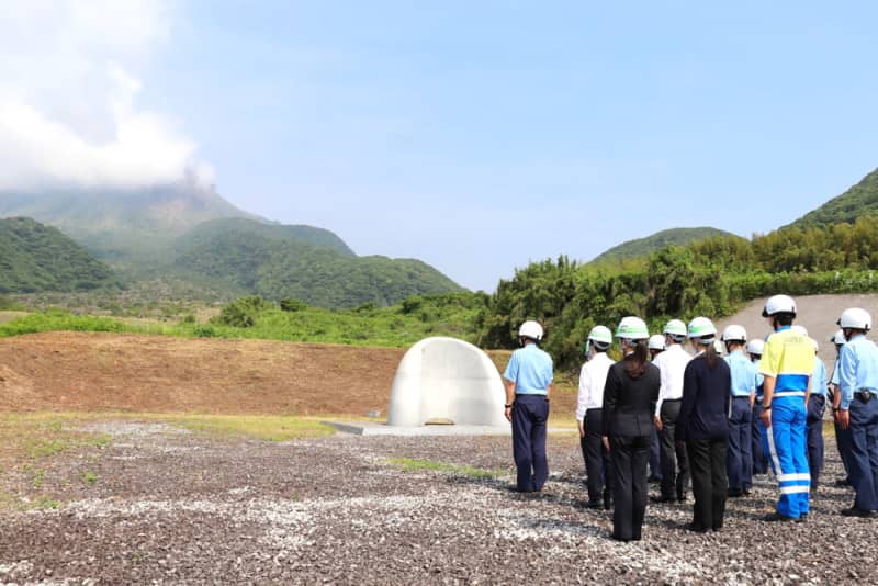 普賢岳火砕流現場で殉職者を慰霊 島原署員 6月3日 いのりの日 前に 長崎新聞