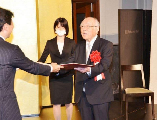 安倍突然辞任の裏から透けて見えてくる 政敵 石破茂に対する執念とも思える憎悪 Portalfield News