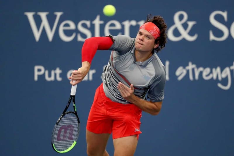 ラオニッチの 太り過ぎ 説に美人モデルの彼女が逆襲 Portalfield News