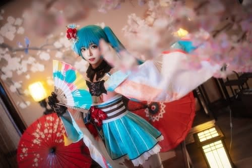 コスプレイヤー綺太郎が初音ミクの誕生日コス披露 お誕生日おめでと私のお姫様 Portalfield News