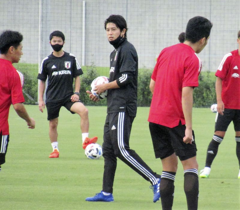 内田篤人氏 コーチ で始動 サッカー元日本代表df 共同通信