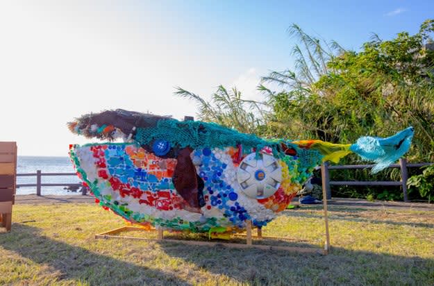 胃の中にプラスチックごみが 小学生が くじら を作り 動物を代弁して伝えたいこと Portalfield News