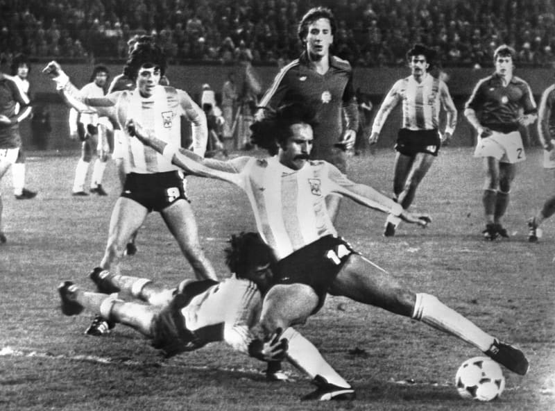 サッカーw杯優勝のルケさん死去 アルゼンチン コロナ感染で 共同通信