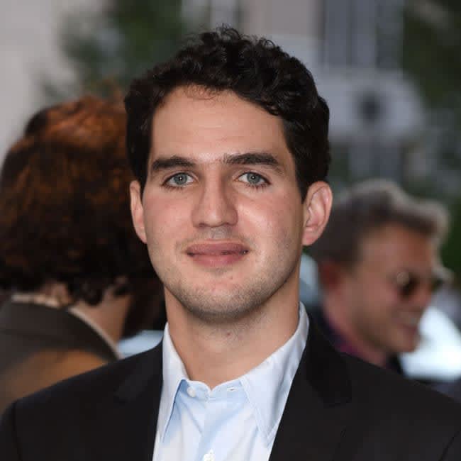 The 36-year old son of father Alberto Safdie and mother Amy Safdie Benny Safdie in 2022 photo. Benny Safdie earned a  million dollar salary - leaving the net worth at  million in 2022