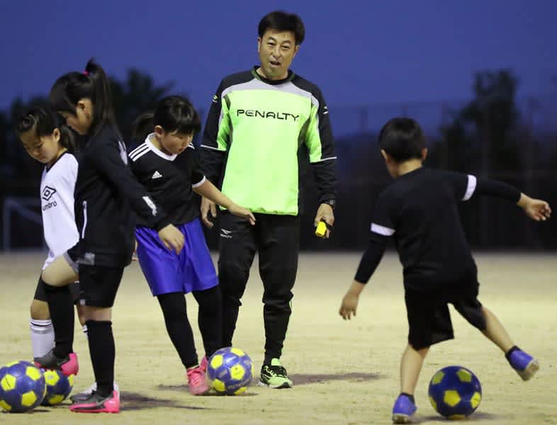 小学生サッカークラブ誕生 ソルマーレ長崎 10年後 見据えて育成 長崎市南部地区を包括 長崎新聞
