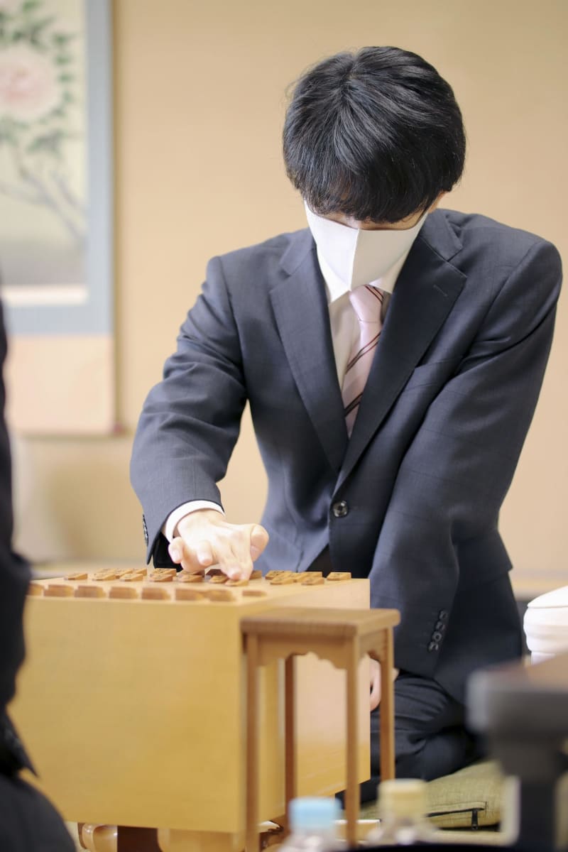 将棋 藤井が初の5期連続優勝 竜王戦ランキング戦 共同通信