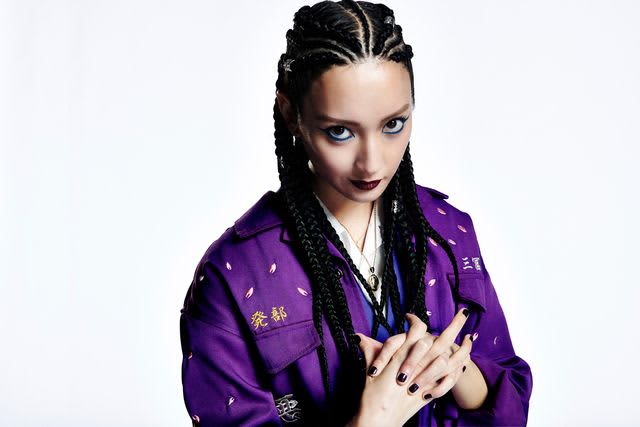 菜々緒 コーンロウ ド派手メイクに不安も 共演者と比べ むしろ弱い Portalfield News