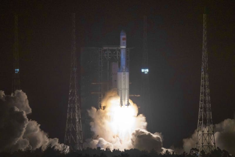 中国 宇宙船ドッキングに成功 ステーション建設本格化へ 共同通信