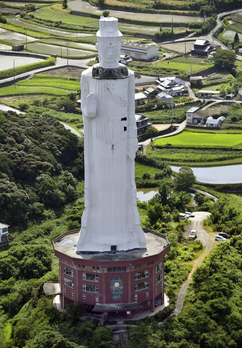 巨大観音像の解体工事開始 兵庫 淡路島 高さ約100m 共同通信
