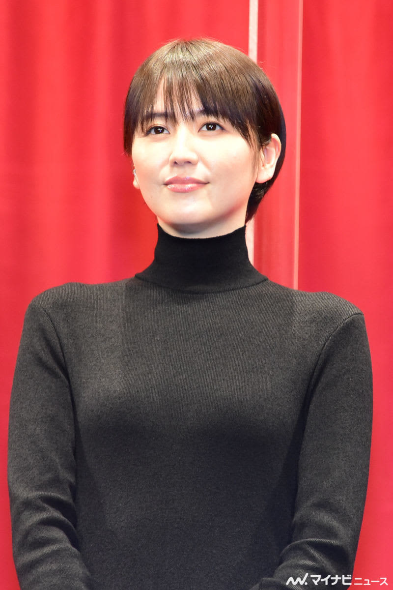 長澤まさみ 美脚チラリのデザインスカートで魅了 沢村一樹 膝しか見てなくて Portalfield News