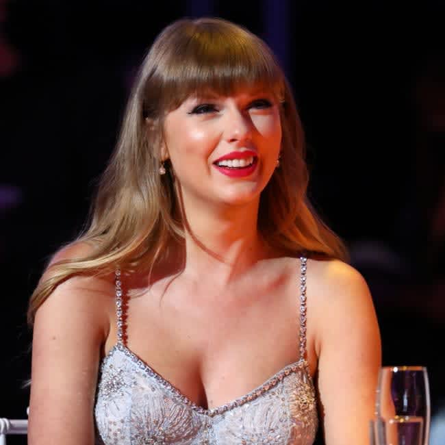 テイラー スウィフト レナ ダナムの極秘結婚式でスピーチ Bang Showbiz Japanese