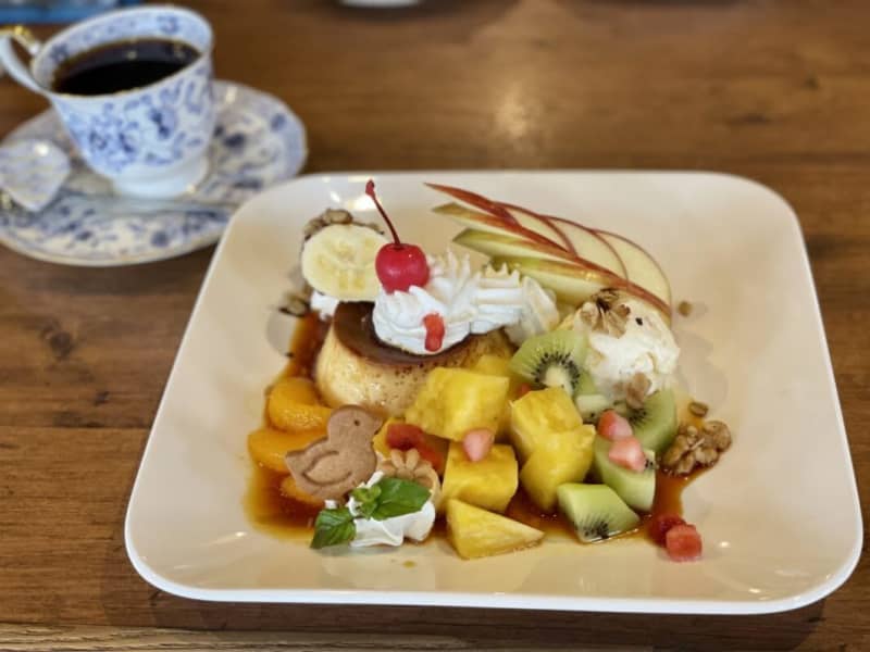 キャレフール 昭和レトロな喫茶店で安くて美味しいランチとプリンアラモードを Portalfield News