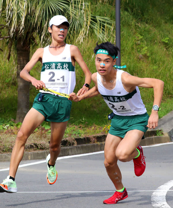 長崎県高校駅伝 男子 松浦先手 正攻法で雪辱 1区 網本が飛び出す 長崎新聞 21 11 06 09 50 公開