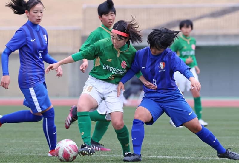 長崎県高校新人サッカー 女子 鎮西学院v11 男子 創成館など4強 きょう準決勝 長崎新聞 22 01 23 11 15 公開