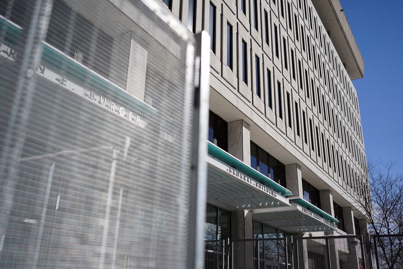 Three Minneapolis ex-police officers guilty of violating George Floyd's rights 6 origin 1