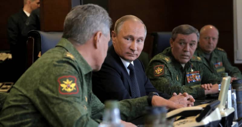 Volodymyr Zelenskyy Warns The World 'We Must Prepare' For Russian Nuclear Attacks 9 origin 1