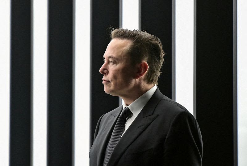 Tesla loses $126 billion in value amid Musk Twitter deal funding concern 5 origin 1