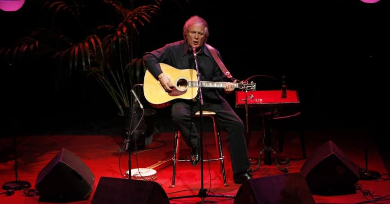 Don McLean, Larry Gatlin Pull Out Of NRA Convention Concert In Texas 5 origin 1
