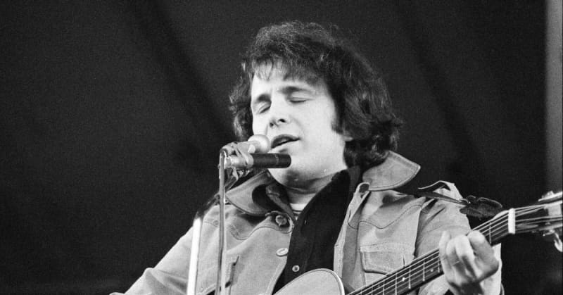 Don McLean, Larry Gatlin Pull Out Of NRA Convention Concert In Texas 7 origin 1