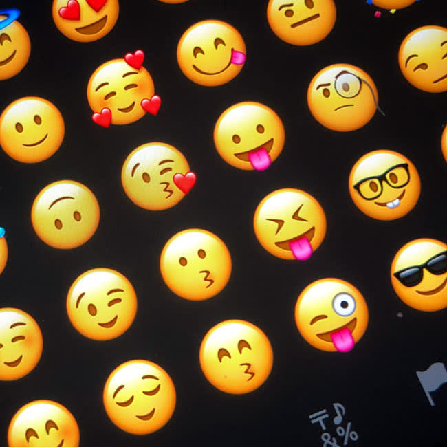 WhatsApp now allowing all emojis as reactions ｜ BANG Showbiz English