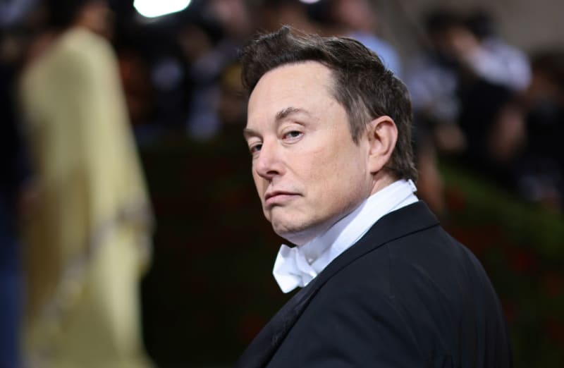 Musk becomes sole Twitter director after dissol…