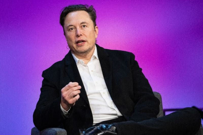 Elon Musk seul aux commandes de Twitter