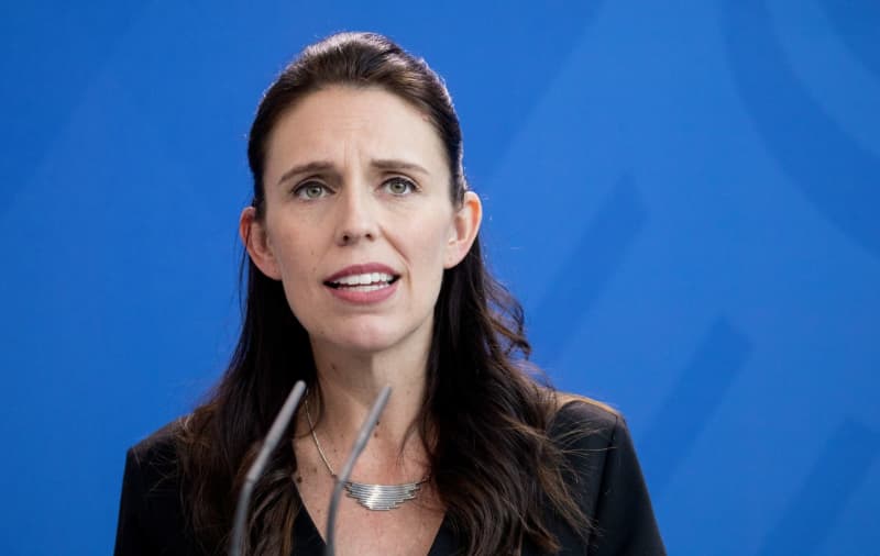New Zealand’s Ardern urges Musk to stick to Twi…