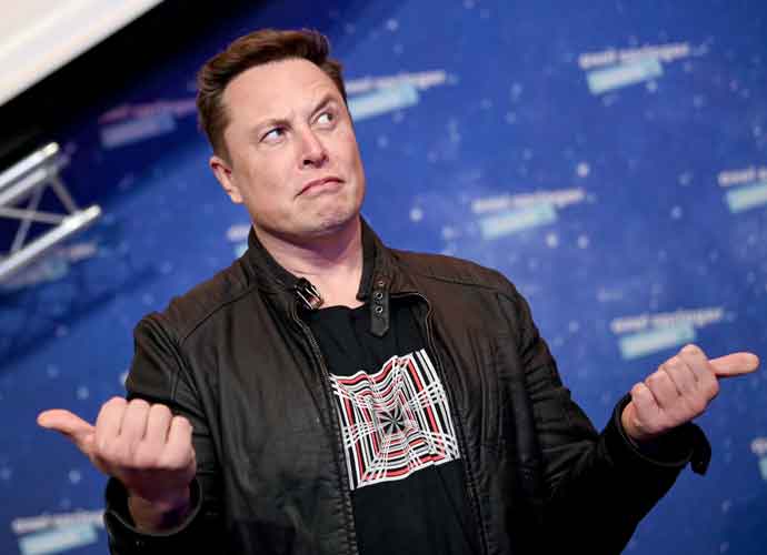 Elon Musk Fights Stephen King On Price Of Blue …