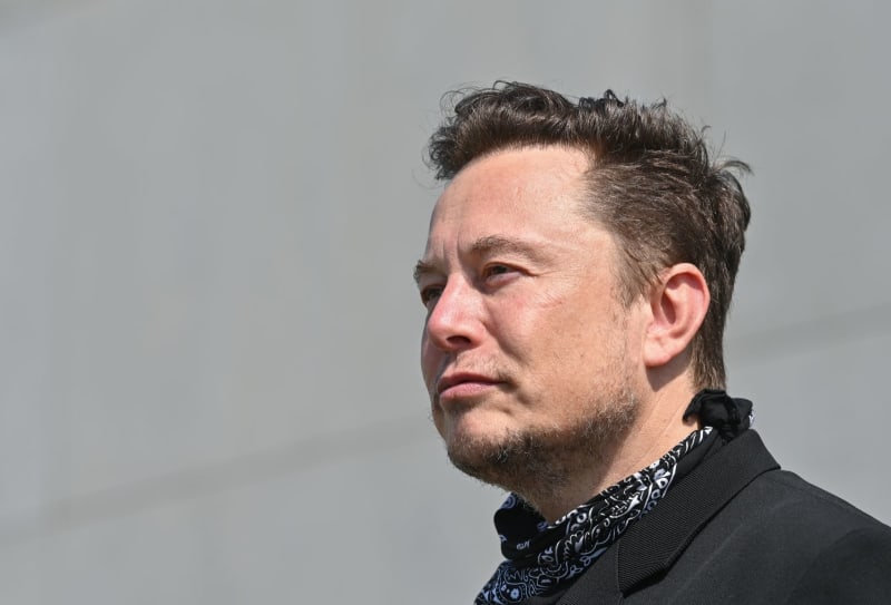 Neuer Twitter-Besitzer Elon Musk wirbt für Repu…