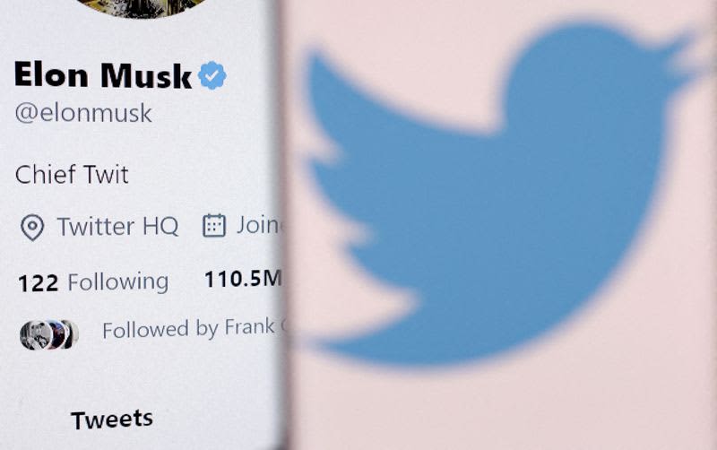 Musk says Twitter’s blue check subscription to …