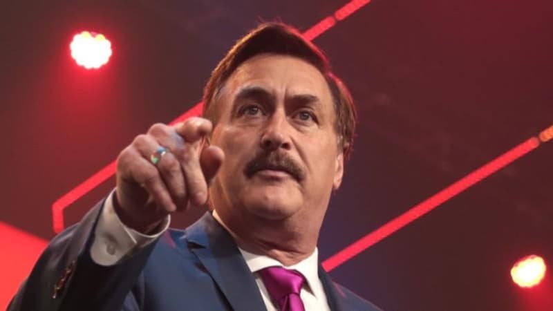 'I'll drop everyone': Mike Lindell is this desp…