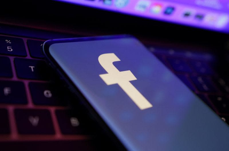 Irish privacy regulator fines Facebook 265 mill…